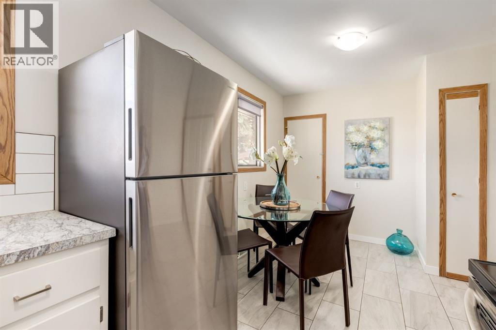 2024 43 Street Se, Calgary, Alberta  T2B 1H4 - Photo 8 - A2324699