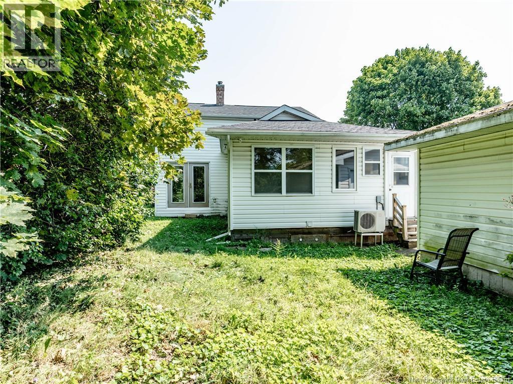 662 Evangeline, Dieppe, New Brunswick  E1A 1Z7 - Photo 2 - NB145307