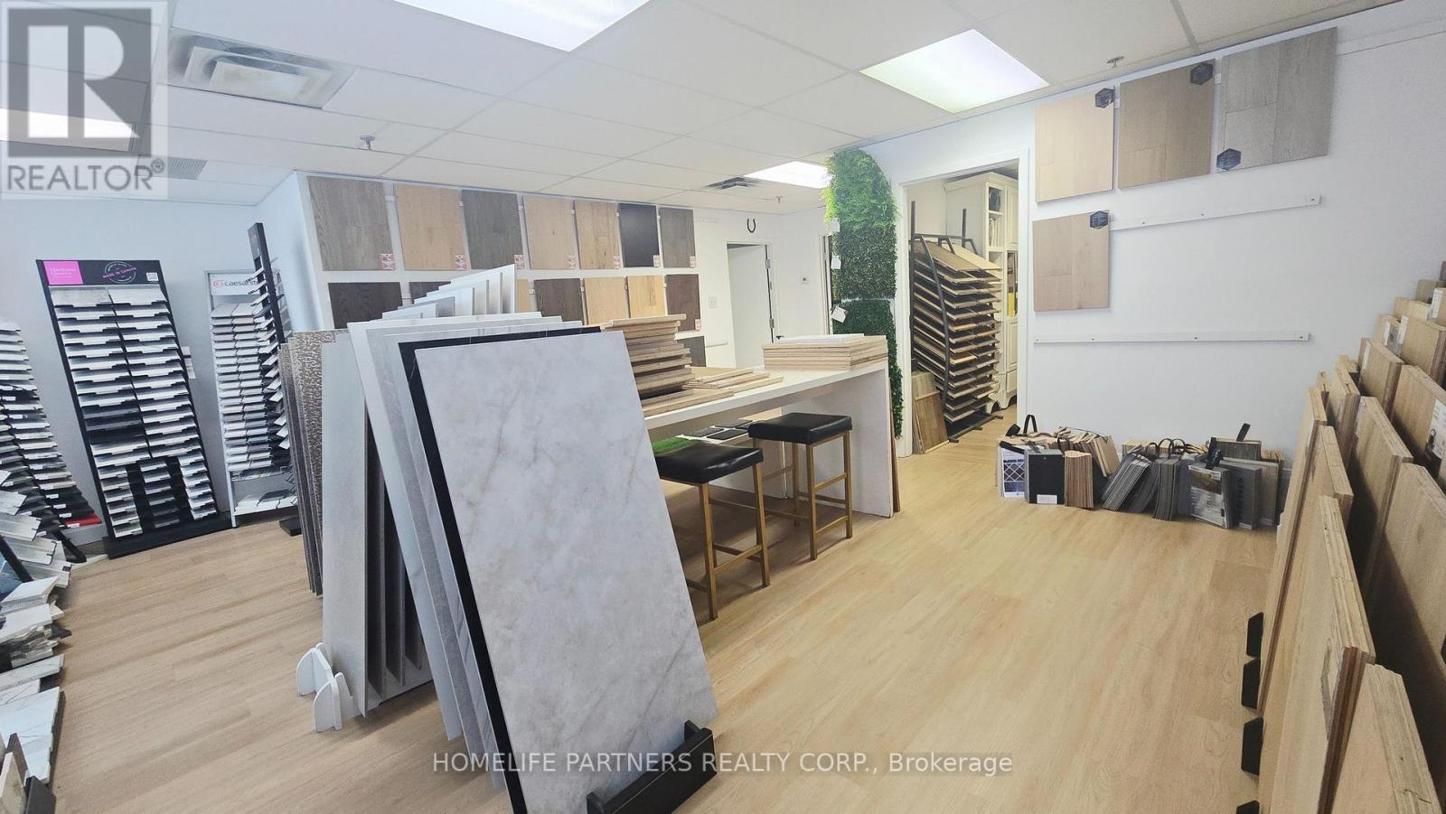 9 - 120 Woodstream Boulevard, Vaughan, Ontario L4L 7Z1 - Photo 5 - N13589642