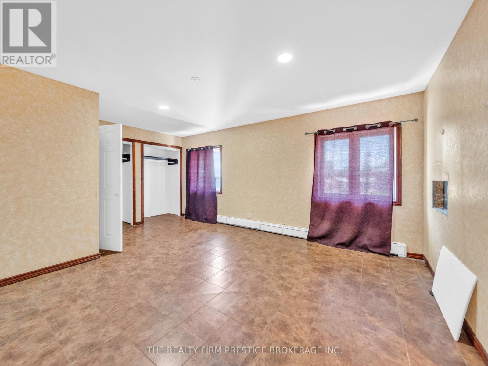 421 Grand Avenue E, Chatham-Kent, Ontario  N7L 1X4 - Photo 18 - X13646154