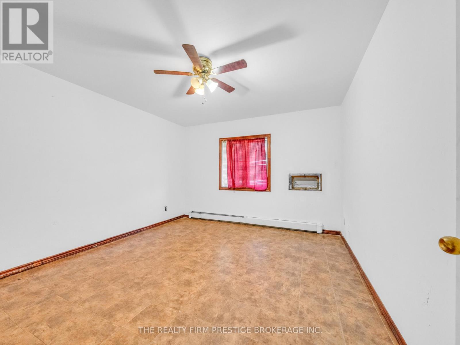 421 Grand Avenue E, Chatham-Kent, Ontario  N7L 1X4 - Photo 20 - X13646154