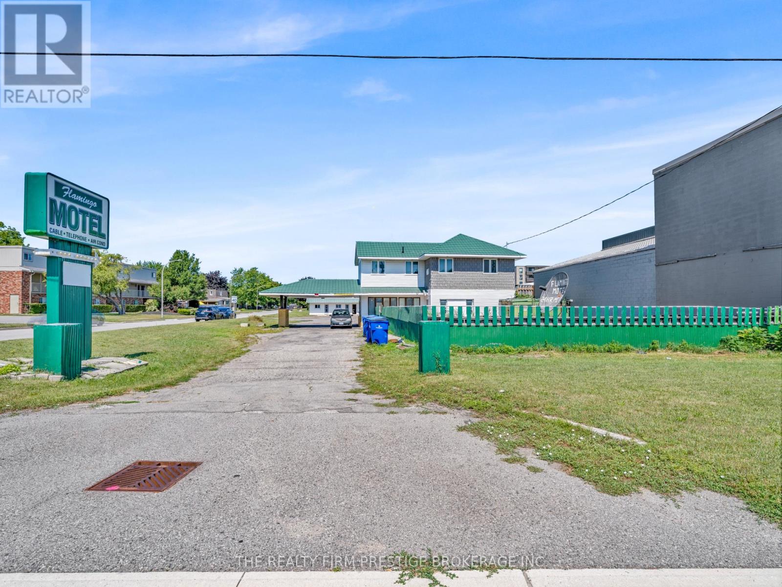 421 Grand Avenue E, Chatham-Kent, Ontario  N7L 1X4 - Photo 6 - X13646154