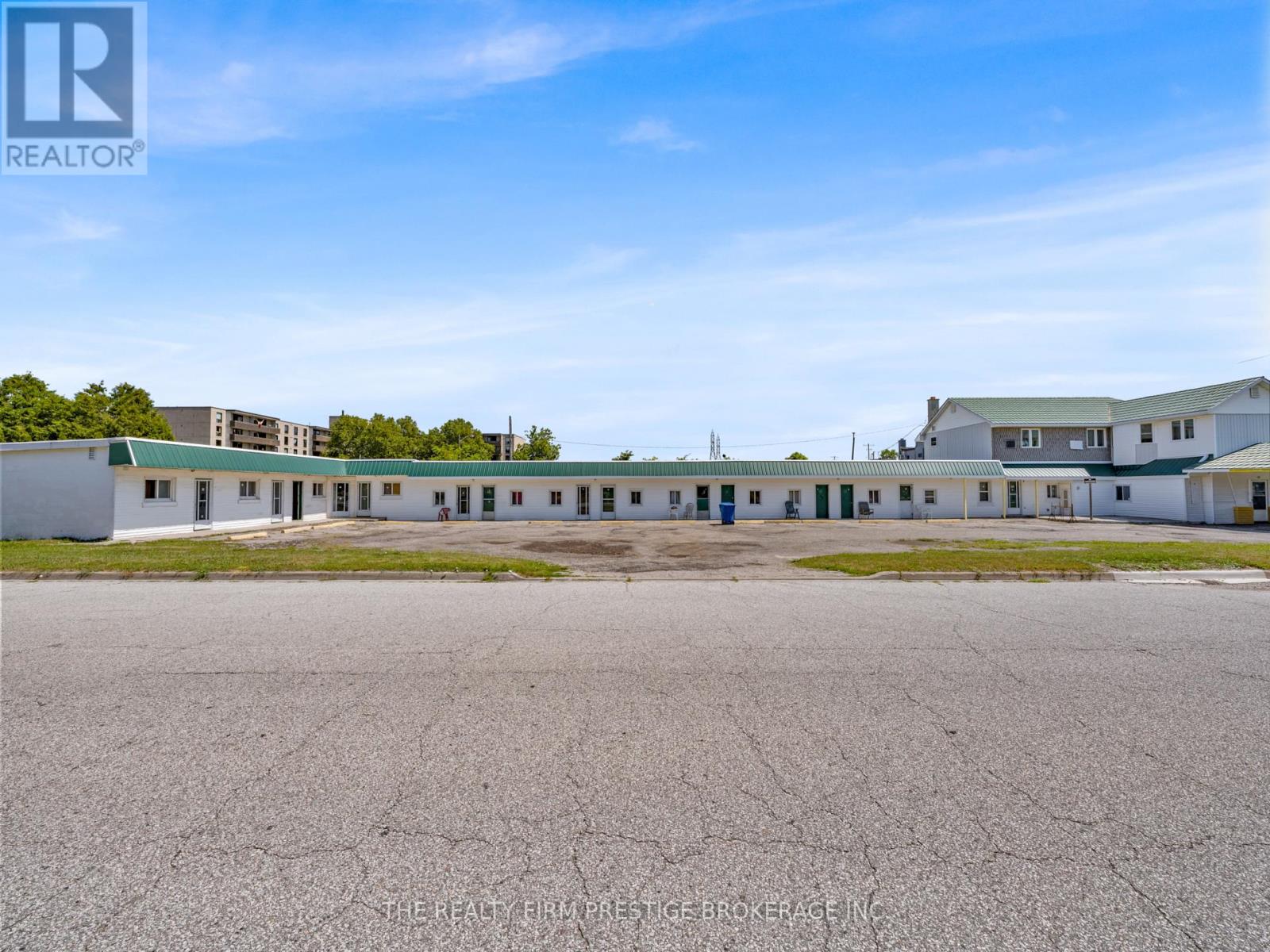 421 Grand Avenue E, Chatham-Kent, Ontario  N7L 1X4 - Photo 8 - X13646154