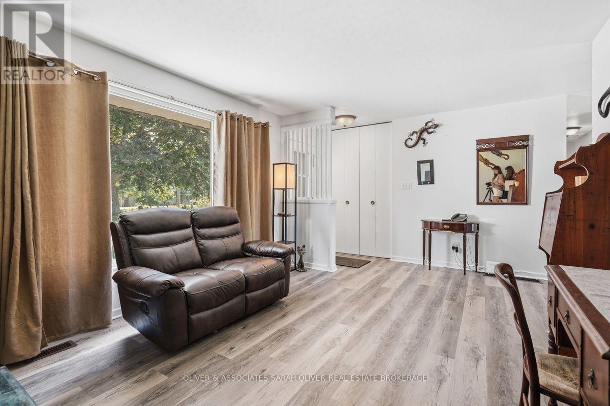 4159 Putnam Road, Thames Centre, Ontario  N0L 1V0 - Photo 2 - X13646198