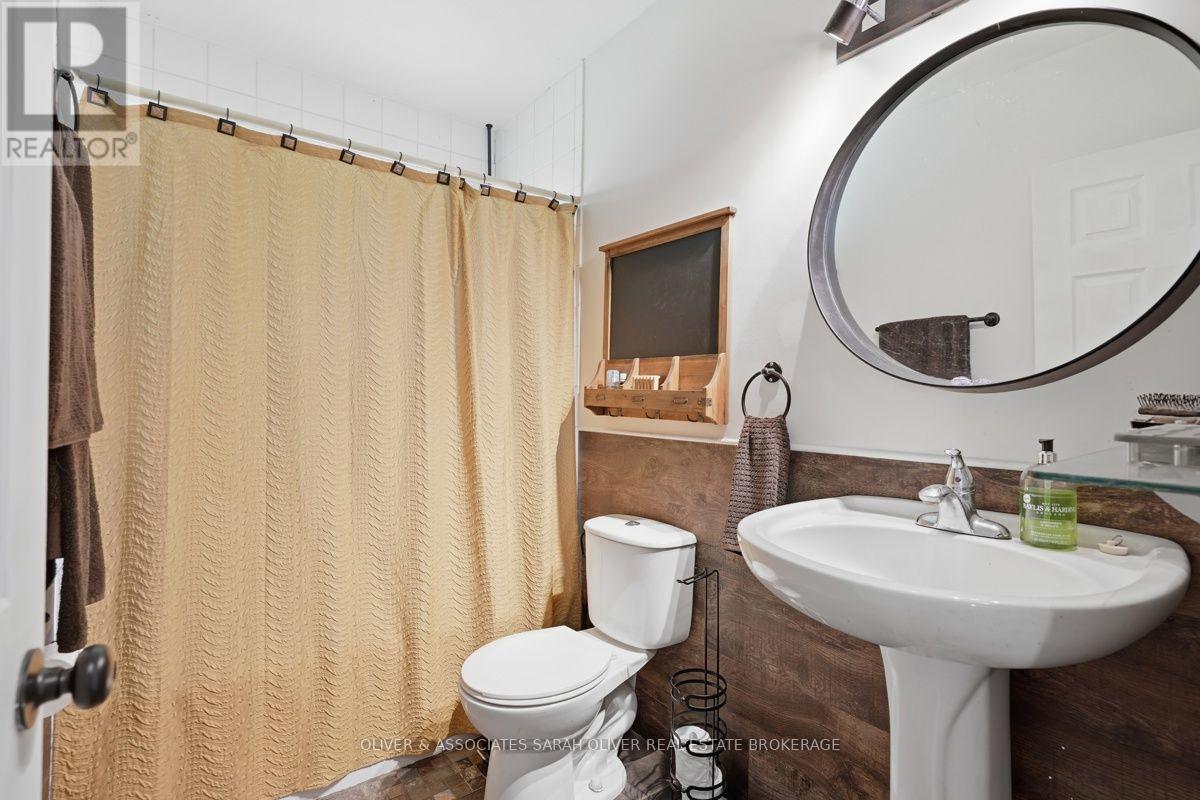 4159 Putnam Road, Thames Centre, Ontario  N0L 1V0 - Photo 9 - X13646198