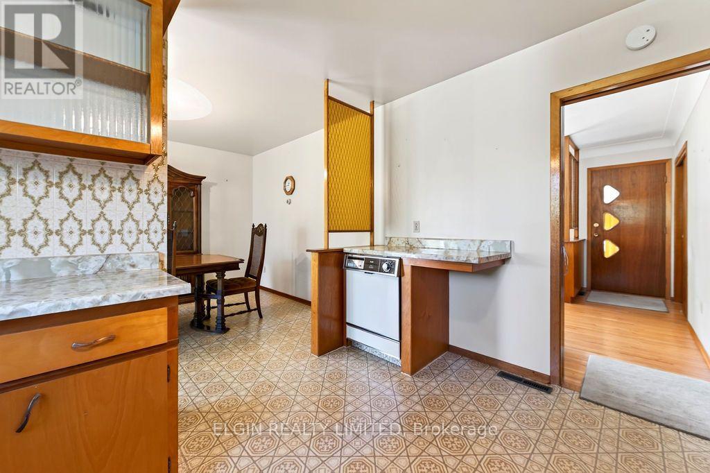 236 1/2 Erie Street, St. Thomas, Ontario  N5R 2N9 - Photo 13 - X13646210