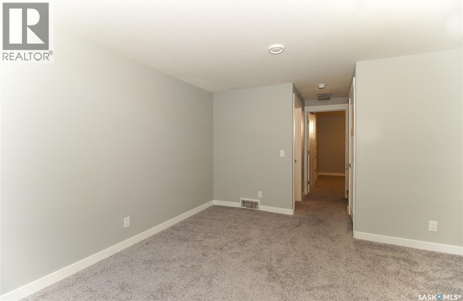 5624 Tutor Way, Regina, Saskatchewan  S4W 0N6 - Photo 32 - SK044275