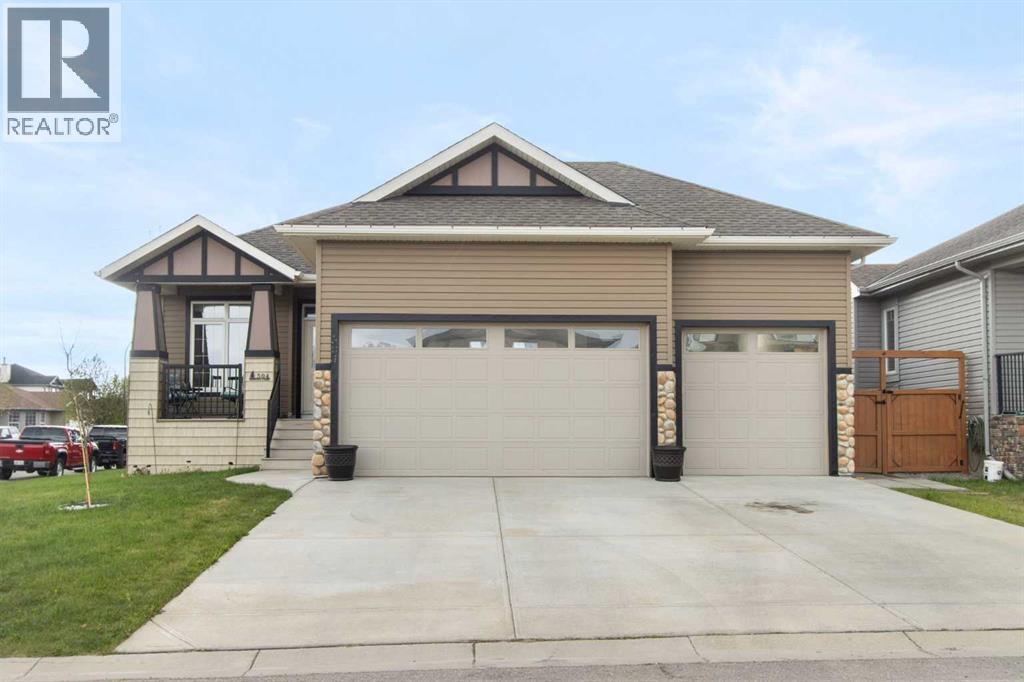 504 Harrison Court, Crossfield, Alberta  T0M 0S0 - Photo 3 - A2313641
