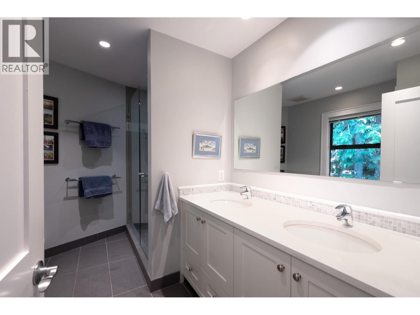 2643 Panorama Drive, North Vancouver, British Columbia  V7G 1V7 - Photo 22 - R3126899