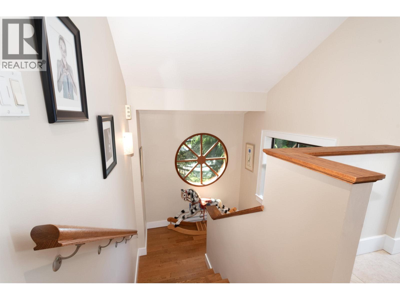 2643 Panorama Drive, North Vancouver, British Columbia  V7G 1V7 - Photo 14 - R3126899