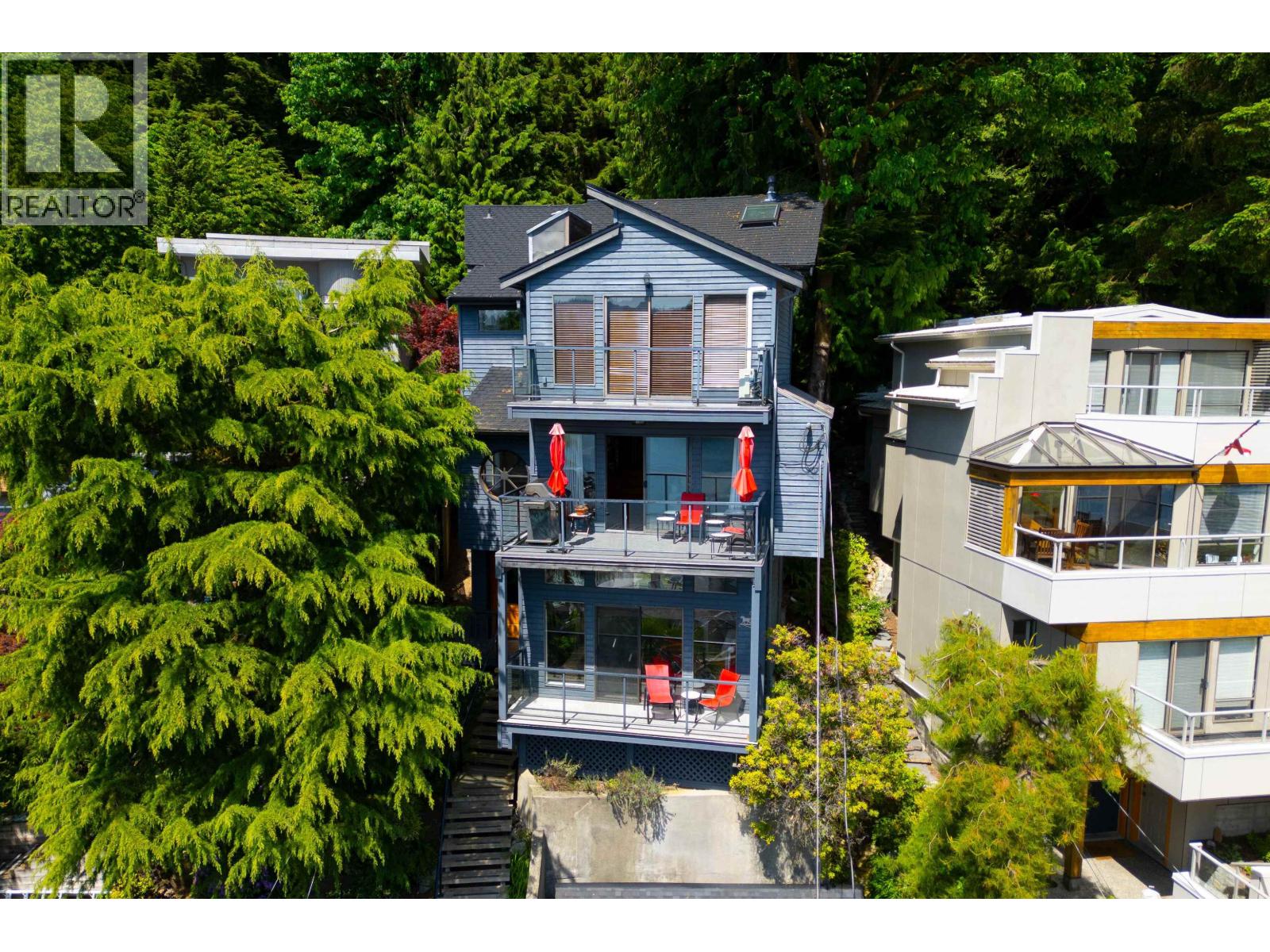 2643 Panorama Drive, North Vancouver, British Columbia  V7G 1V7 - Photo 39 - R3126899