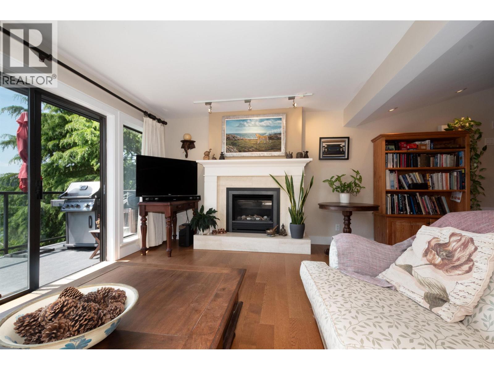 2643 Panorama Drive, North Vancouver, British Columbia  V7G 1V7 - Photo 12 - R3126899