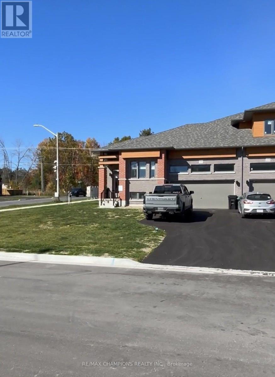 3080 SANDY ACRES AVENUE, Severn, Ontario