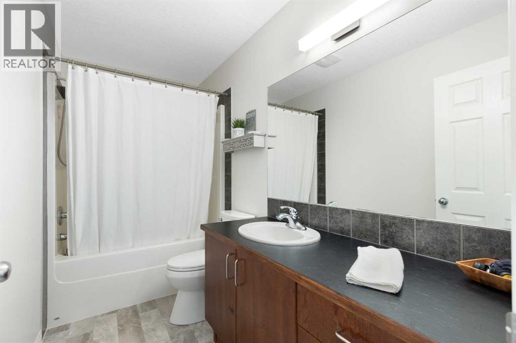 590 Coopers Drive SW, Airdrie, Alberta  T4B 3M4 - Photo 23 - A2329843