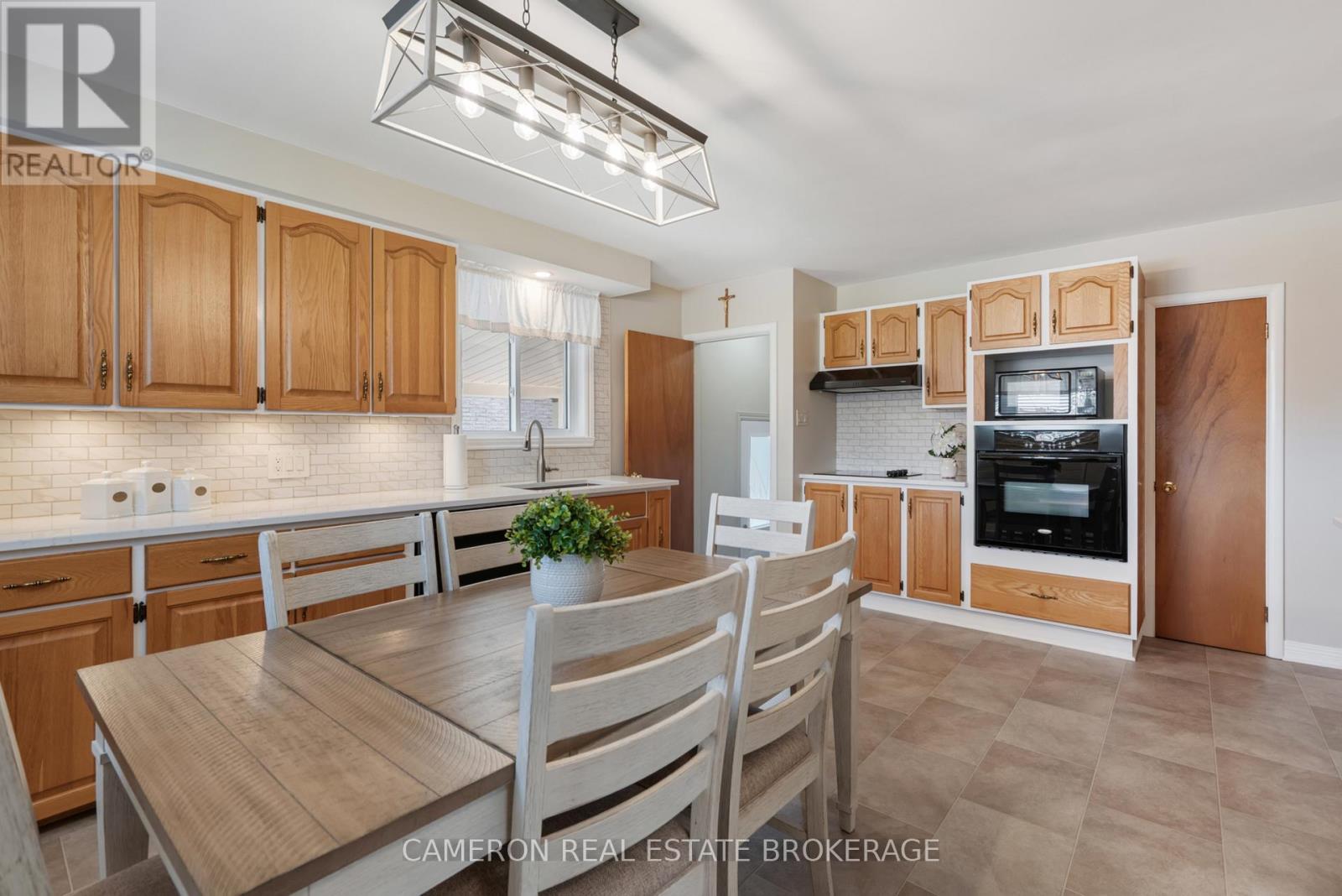 409 Danis Avenue, Cornwall, Ontario  K6H 5G2 - Photo 3 - X13646200