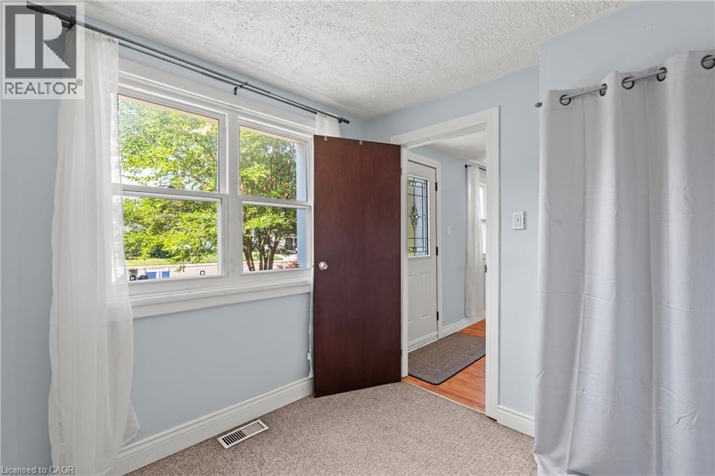 123 Morton Avenue, Brantford, Ontario  N3R 2N9 - Photo 14 - 40853883