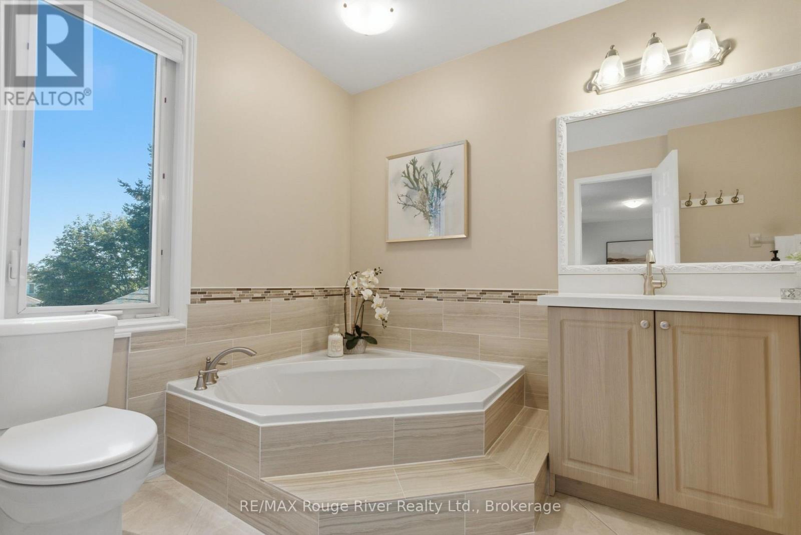 692 Avery Court, Oshawa, Ontario  L1K 1S8 - Photo 22 - E13646022