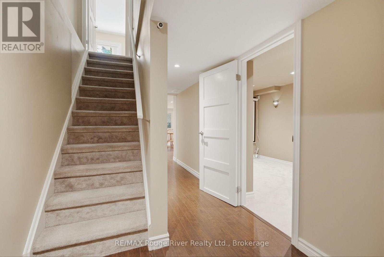 692 Avery Court, Oshawa, Ontario  L1K 1S8 - Photo 30 - E13646022