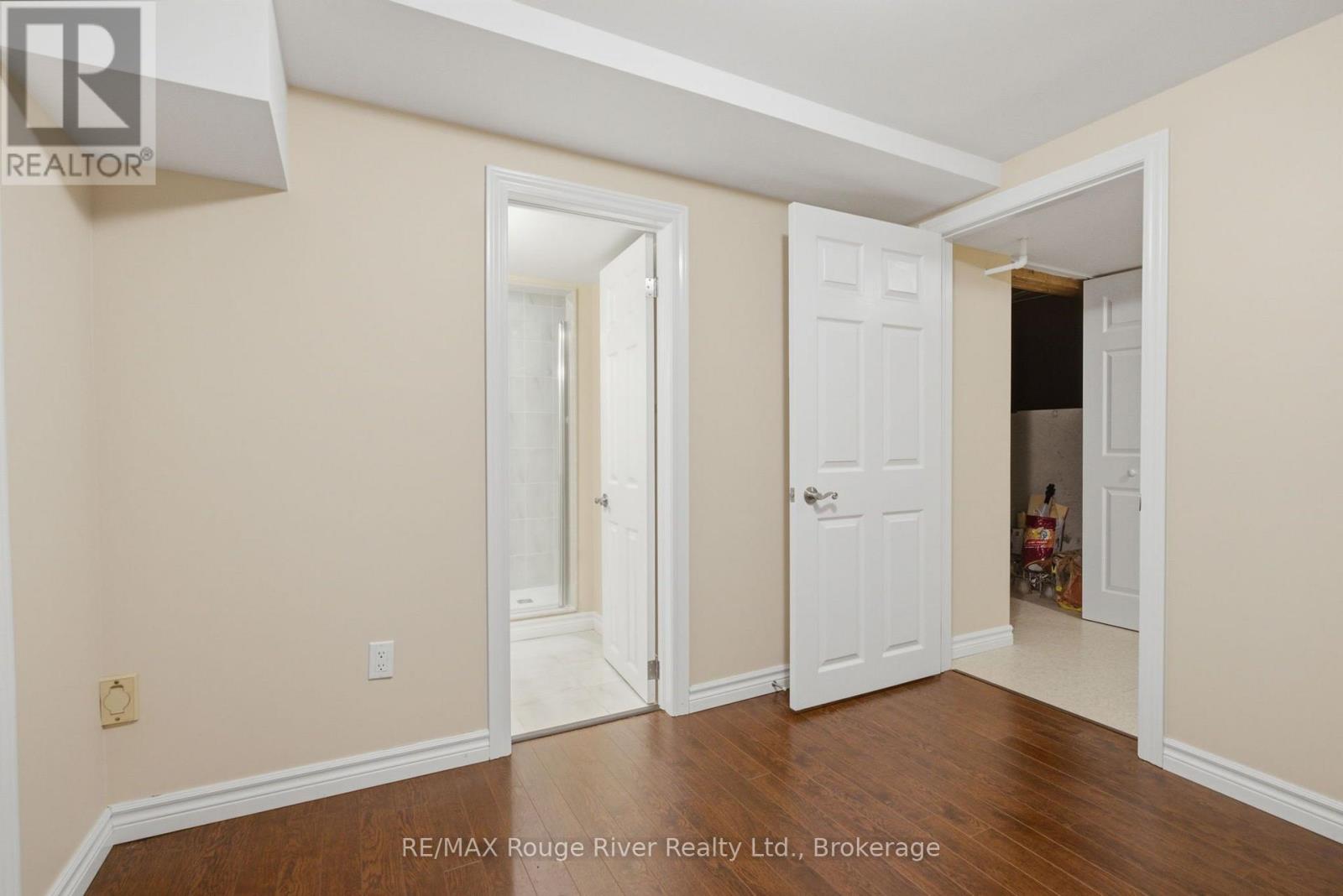 692 Avery Court, Oshawa, Ontario  L1K 1S8 - Photo 36 - E13646022