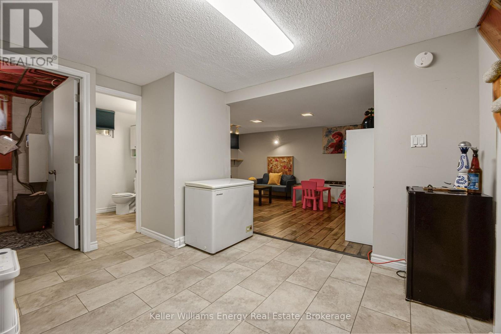 405 Bernhard Crescent, Oshawa, Ontario  L1G 2B7 - Photo 21 - E13646036