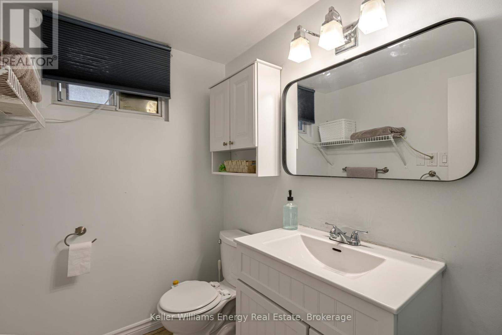 405 Bernhard Crescent, Oshawa, Ontario  L1G 2B7 - Photo 25 - E13646036
