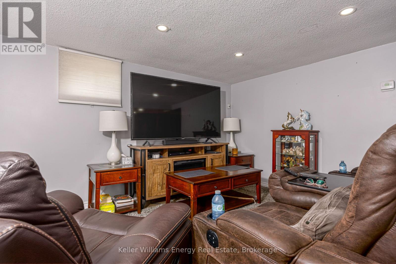 405 Bernhard Crescent, Oshawa, Ontario  L1G 2B7 - Photo 31 - E13646036