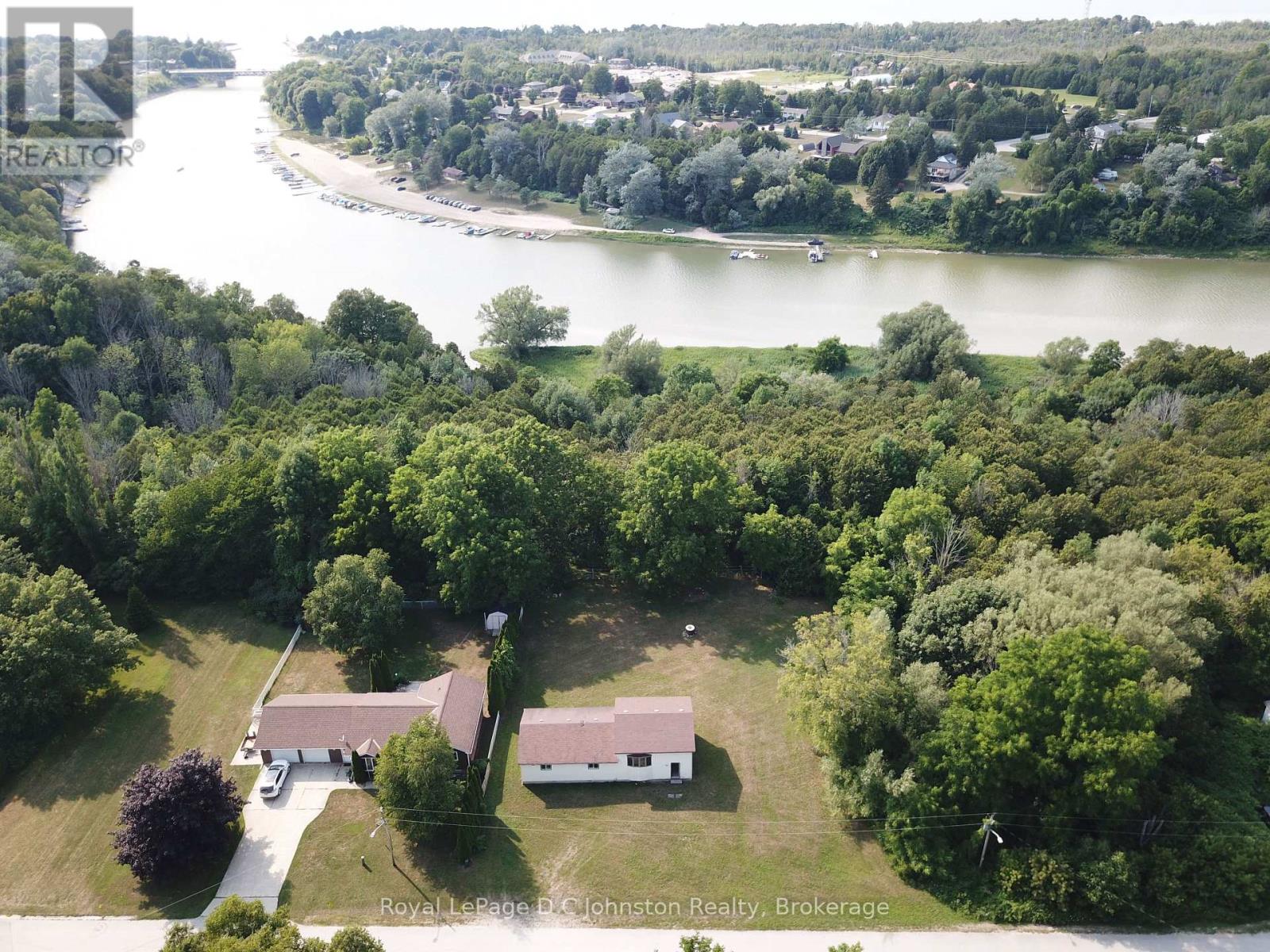270 Edward Street, Saugeen Shores, Ontario  N0H 2L0 - Photo 3 - X13646126