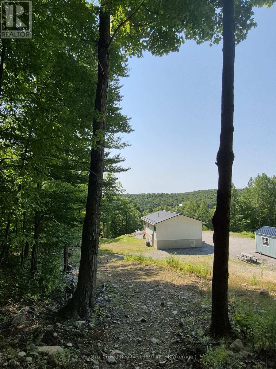 1052 Limberlost Point Road, Parry Sound Remote Area, Ontario  P0H 2R0 - Photo 23 - X13646196
