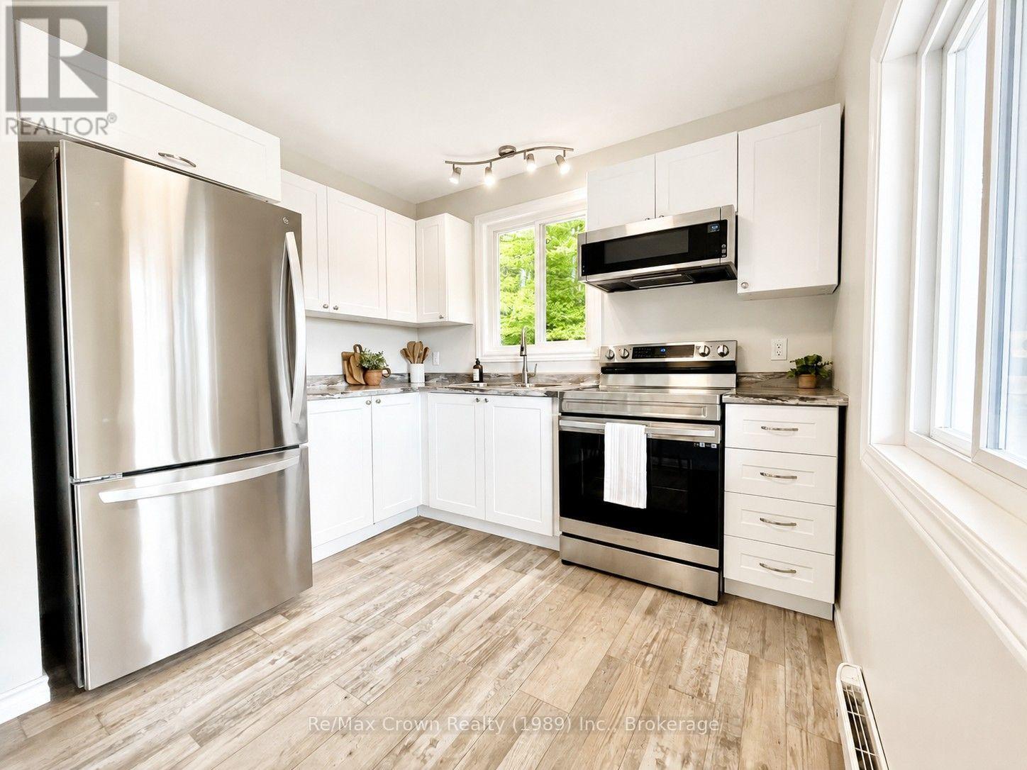 1052 Limberlost Point Road, Parry Sound Remote Area, Ontario  P0H 2R0 - Photo 7 - X13646196