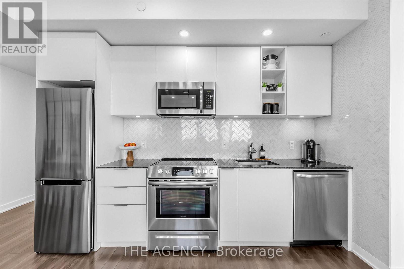 1811 - 30 Ordnance Street, Toronto, Ontario  M6K 0C8 - Photo 6 - C13645988