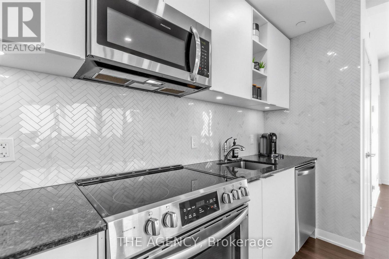 1811 - 30 Ordnance Street, Toronto, Ontario  M6K 0C8 - Photo 7 - C13645988