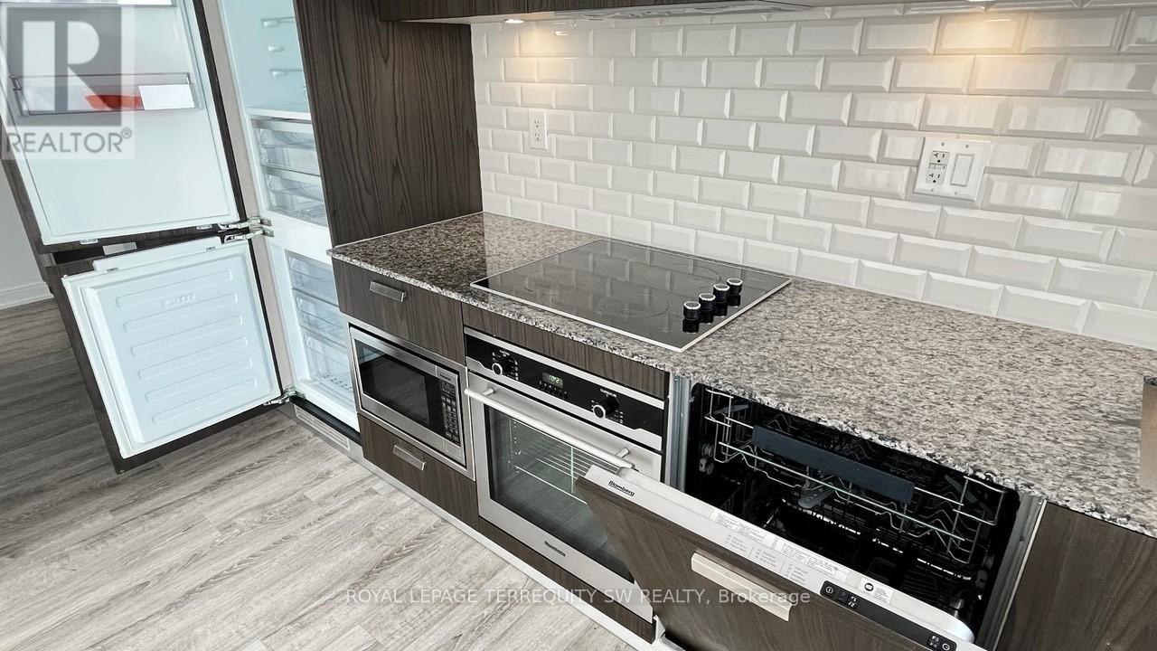 2712 - 50 Charles Street E, Toronto, Ontario  M4Y 0C3 - Photo 11 - C13646058