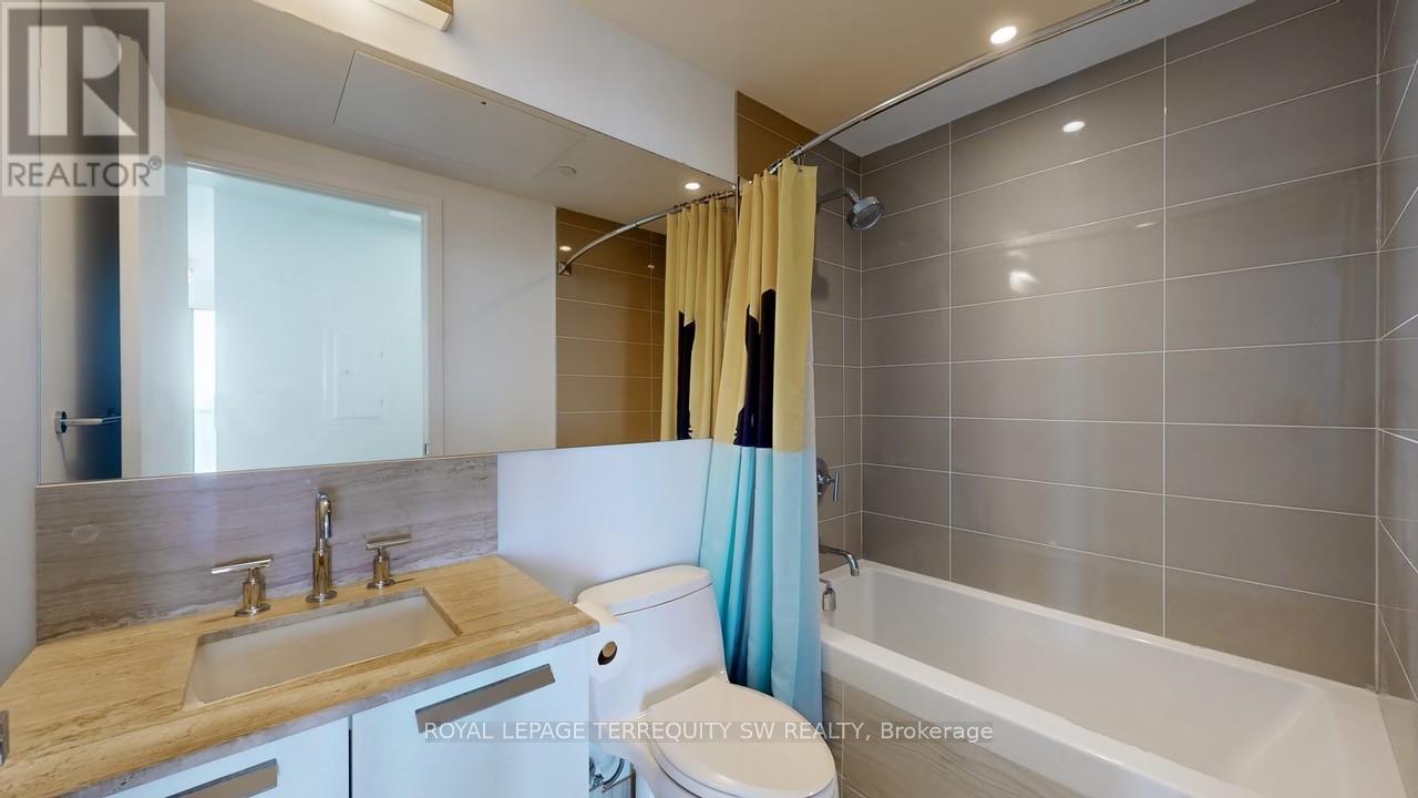 2712 - 50 Charles Street E, Toronto, Ontario  M4Y 0C3 - Photo 19 - C13646058
