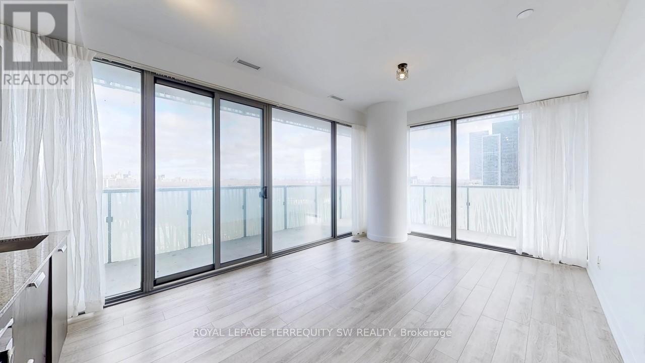2712 - 50 Charles Street E, Toronto, Ontario  M4Y 0C3 - Photo 2 - C13646058