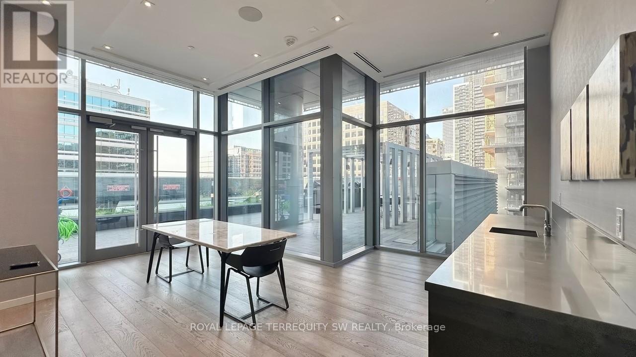 2712 - 50 Charles Street E, Toronto, Ontario  M4Y 0C3 - Photo 31 - C13646058