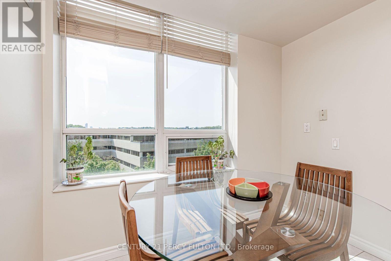 816 - 18 William Carson Crescent, Toronto, Ontario  M2P 2G6 - Photo 21 - C13646146