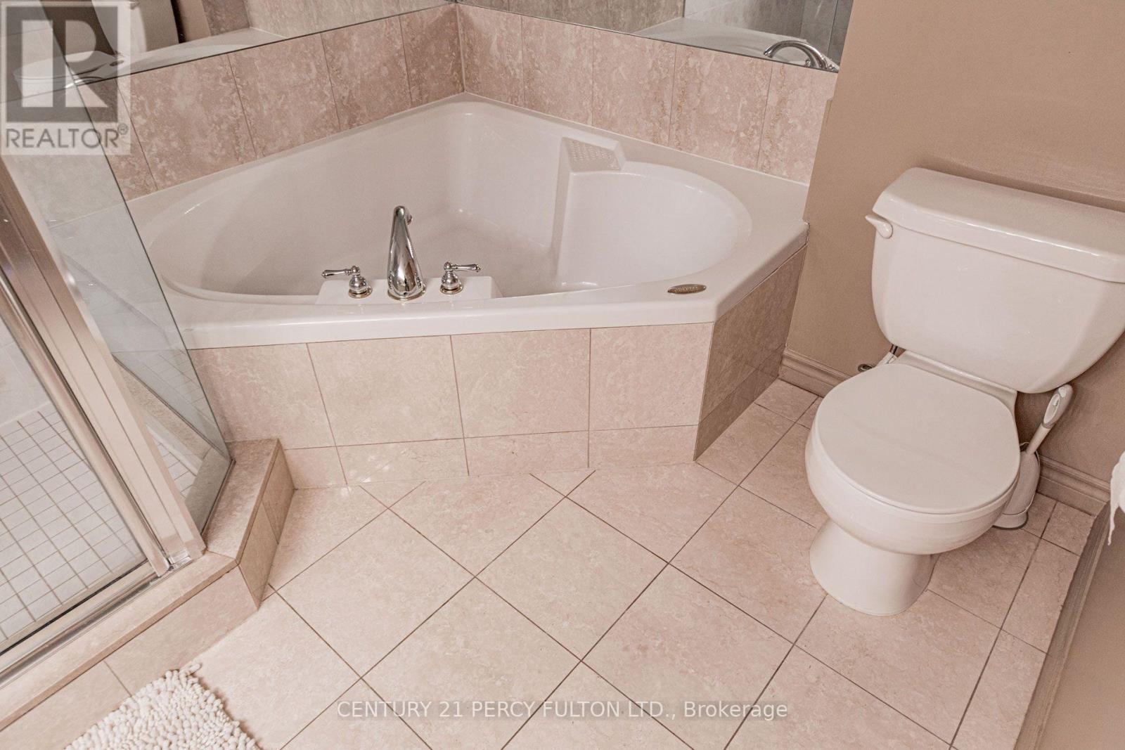 816 - 18 William Carson Crescent, Toronto, Ontario  M2P 2G6 - Photo 27 - C13646146