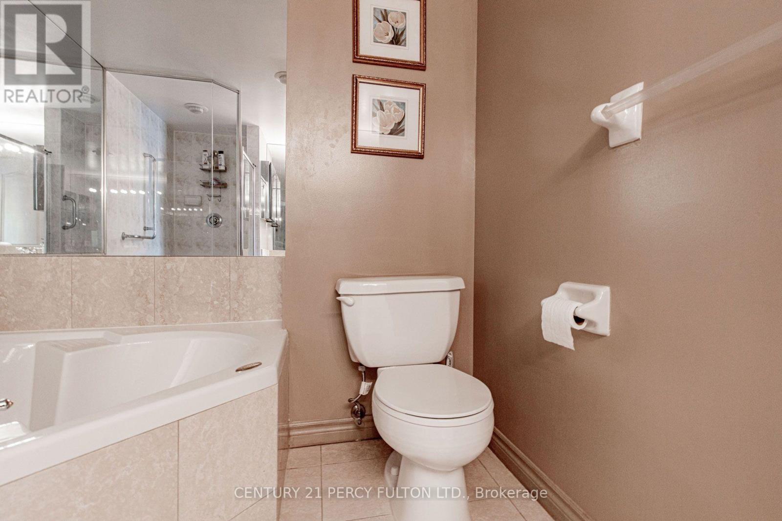 816 - 18 William Carson Crescent, Toronto, Ontario  M2P 2G6 - Photo 28 - C13646146