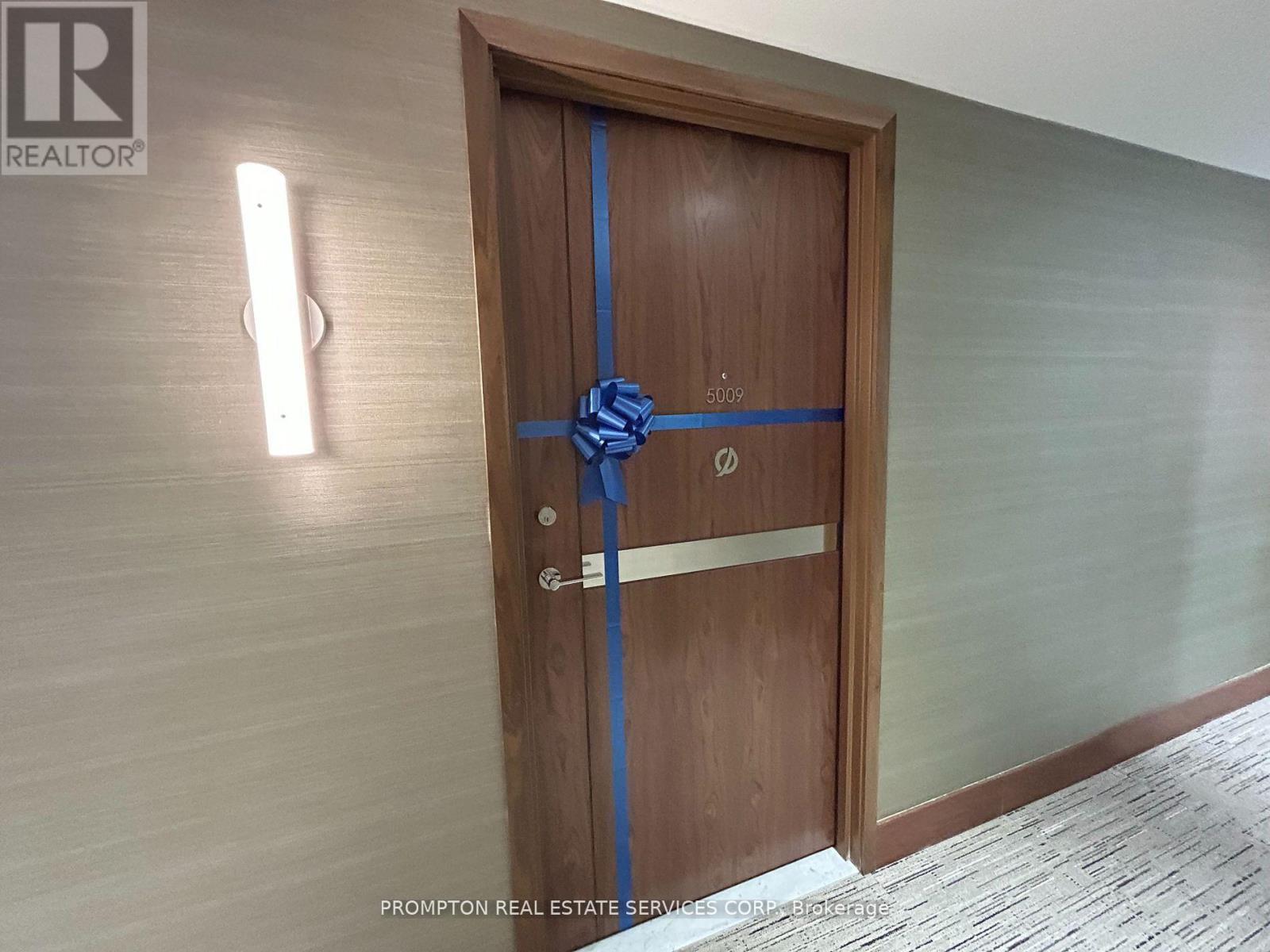 5009 - 1 Concord Cityplace Way, Toronto, Ontario  M5V 0X3 - Photo 6 - C13646190