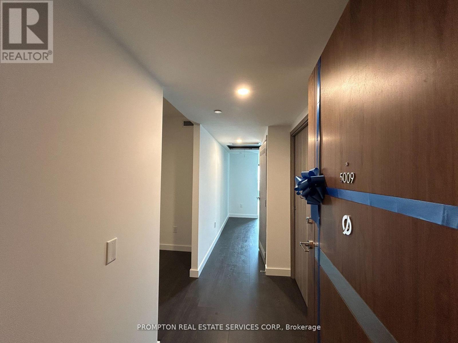 5009 - 1 Concord Cityplace Way, Toronto, Ontario  M5V 0X3 - Photo 7 - C13646190