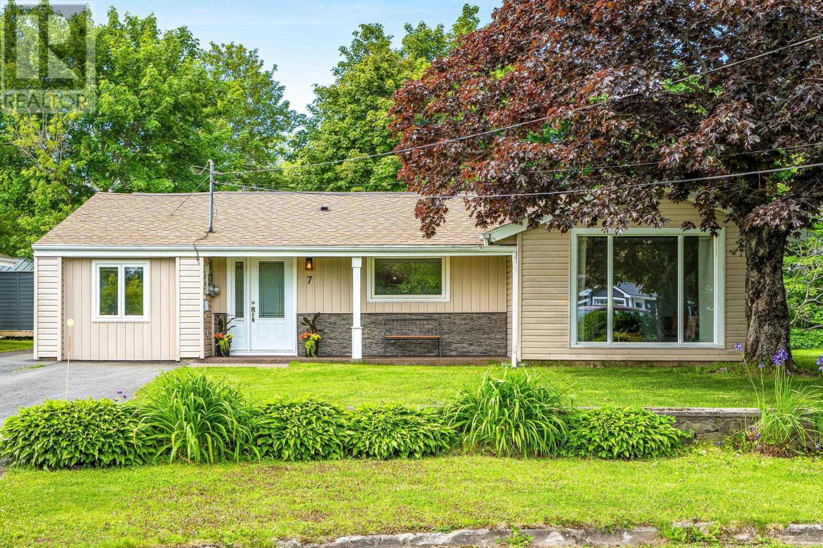 7 Nabob Court, Dartmouth, Nova Scotia  B2W 0B5 - Photo 1 - 202619581