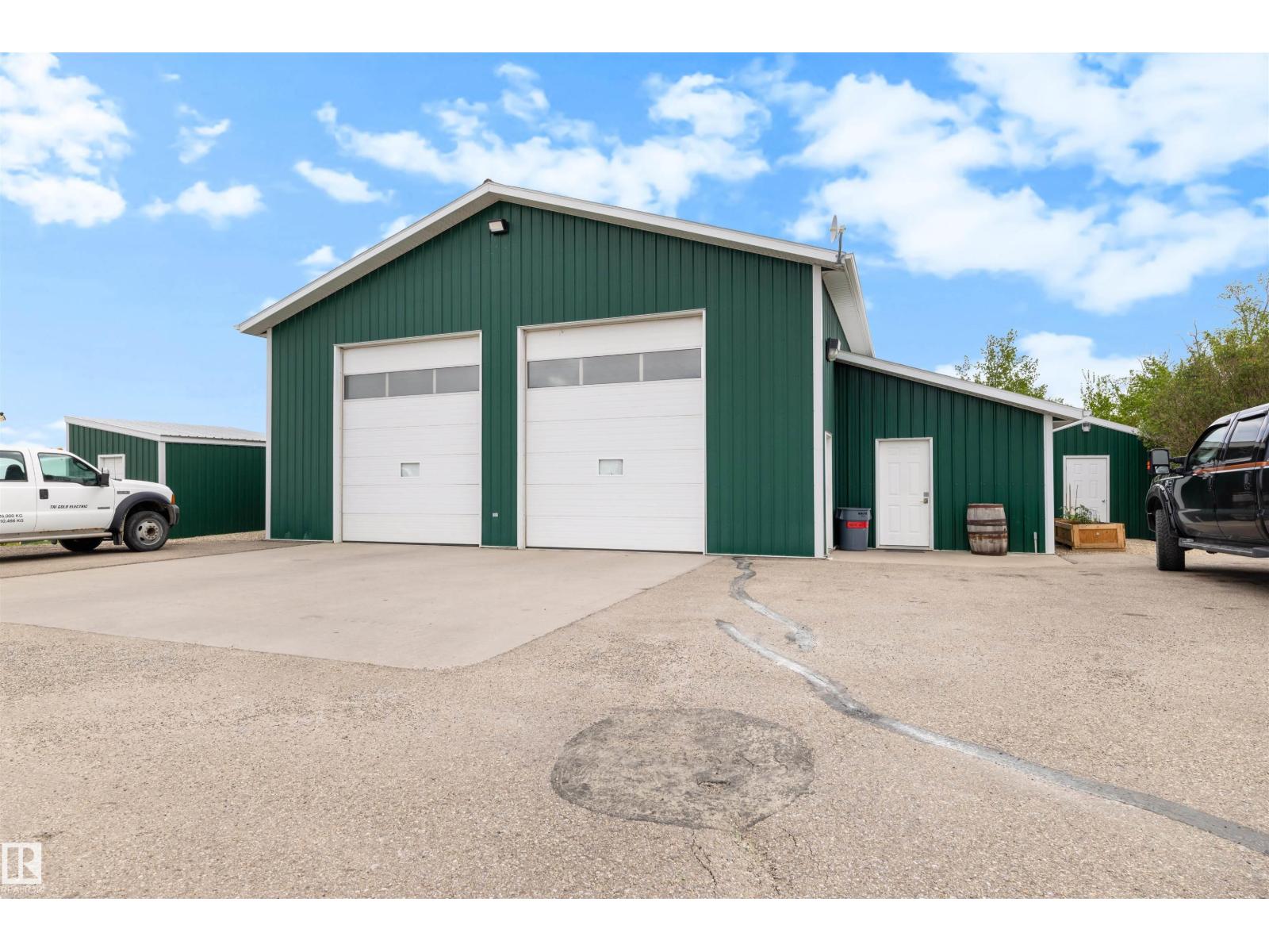 28125 Highway 587, Rural Red Deer County, Alberta  T4G 0E9 - Photo 41 - E4491295