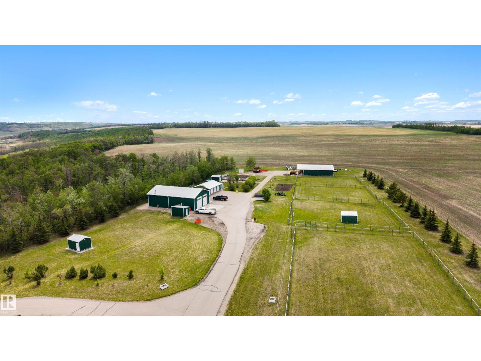 28125 Highway 587, Rural Red Deer County, Alberta  T4G 0E9 - Photo 40 - E4491295