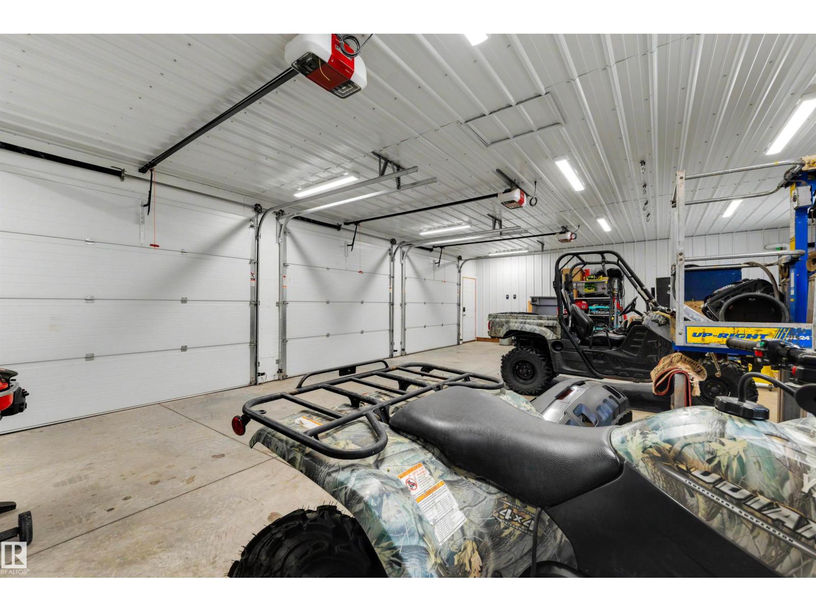 28125 Highway 587, Rural Red Deer County, Alberta  T4G 0E9 - Photo 47 - E4491295