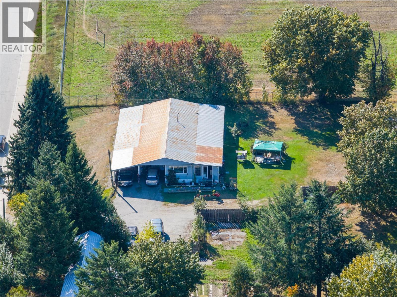 419 Edward Street, Revelstoke, British Columbia  V0E 2S0 - Photo 32 - 10393033