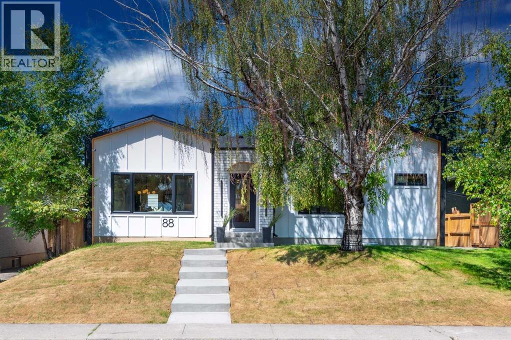 88 Cheyenne Crescent NW, Calgary, Alberta  T2L 0Z2 - Photo 2 - A2329061
