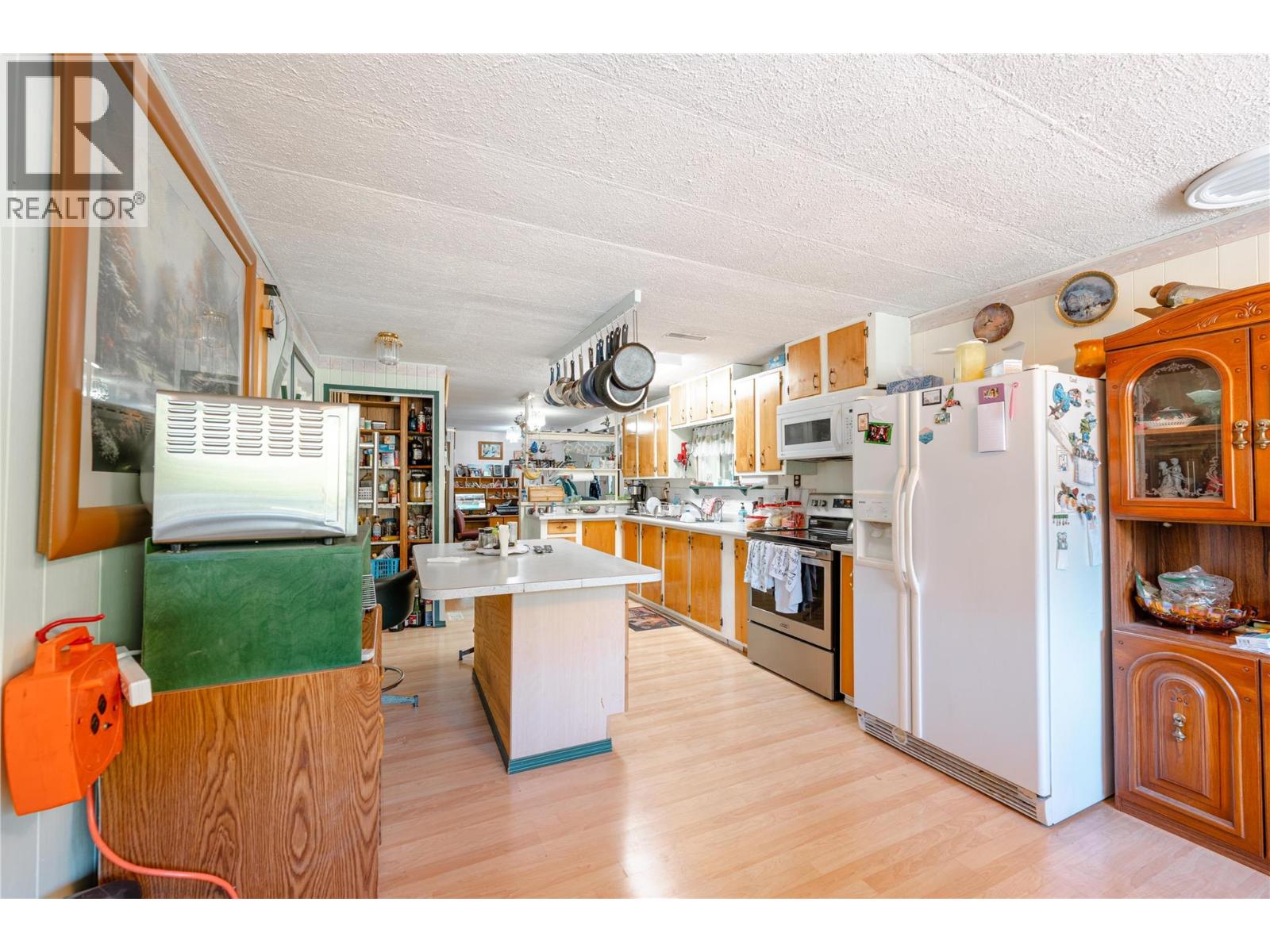 419 Edward Street, Revelstoke, British Columbia  V0E 2S0 - Photo 8 - 10393033