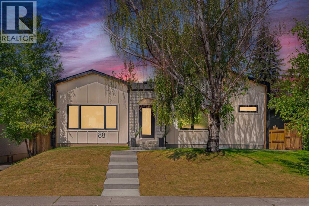 88 Cheyenne Crescent NW, Calgary, Alberta  T2L 0Z2 - Photo 3 - A2329061