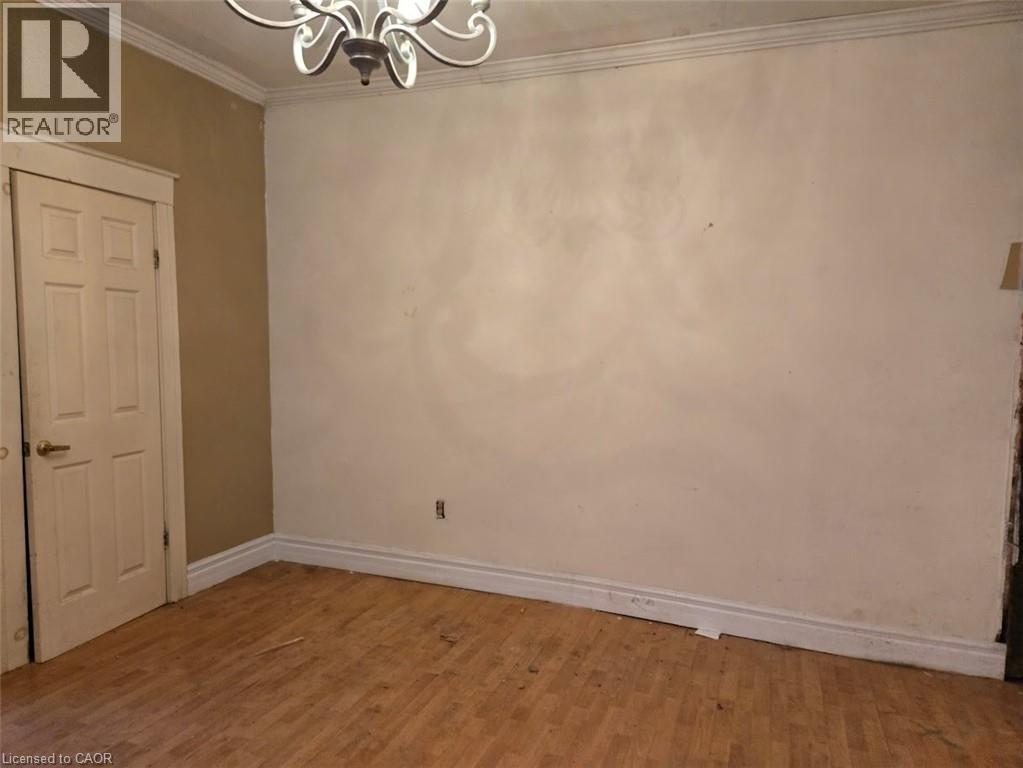 4336 Elgin Street, Niagara Falls, Ontario  L2E 2X8 - Photo 5 - 40851581