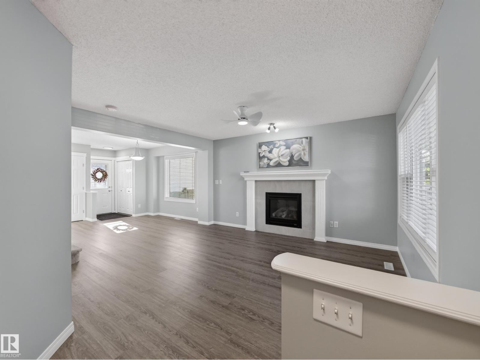 7835 Schmid Pl Nw Nw, Edmonton, Alberta  T6R 0K5 - Photo 2 - E4502409